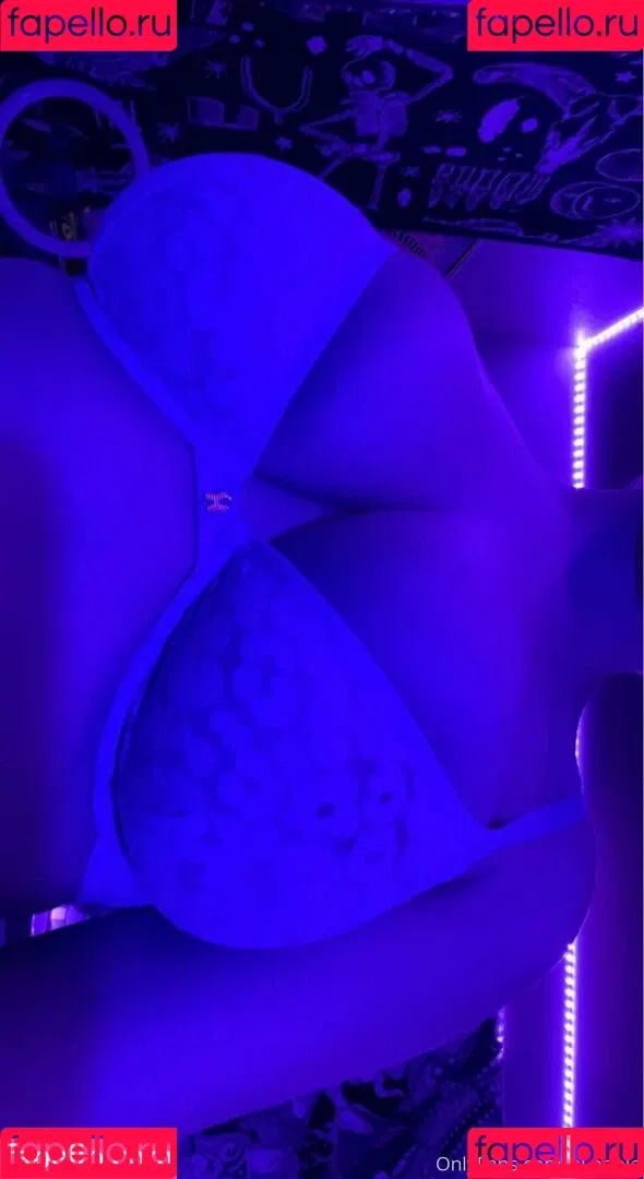 Hioobs / hi.oobie / hi.ooby Onlyfans Photo Gallery 