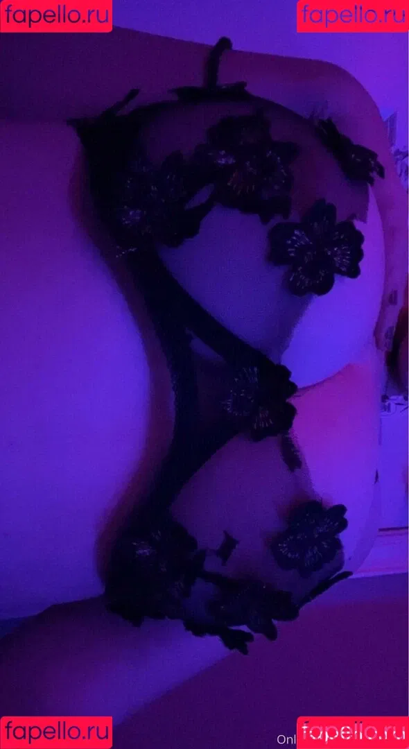 Hioobs / hi.oobie / hi.ooby Onlyfans Photo Gallery 