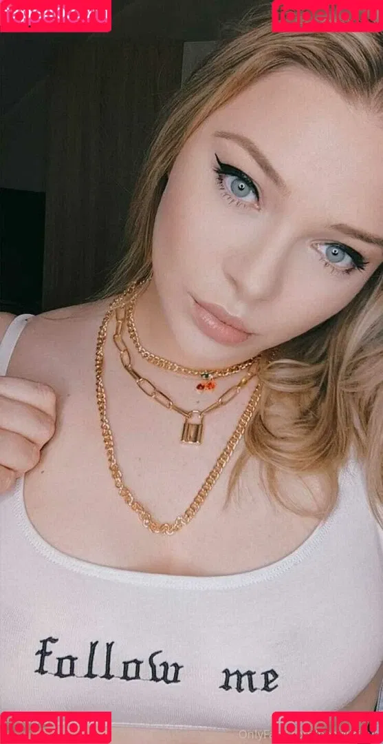 neevi / neevi_twitch / neevilicious / neeviliciouz Onlyfans Photo Gallery 