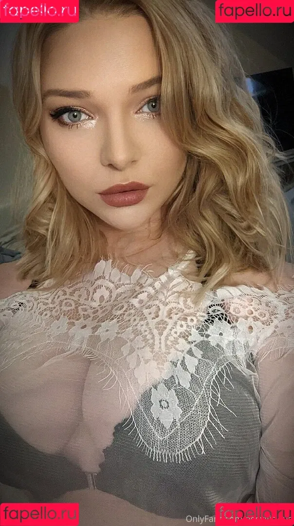 neevi / neevi_twitch / neevilicious / neeviliciouz Onlyfans Photo Gallery 