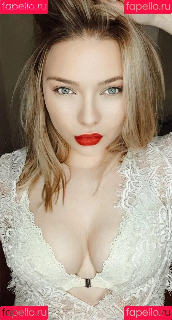 neevi / neevi_twitch / neevilicious / neeviliciouz Onlyfans Photo Gallery 