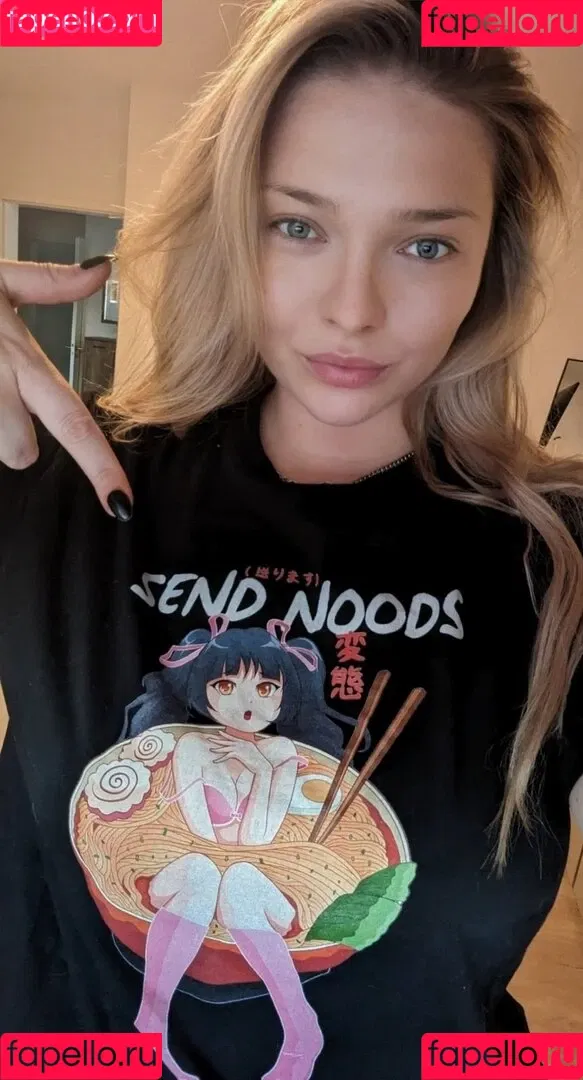 neevi / neevi_twitch / neevilicious / neeviliciouz Onlyfans Photo Gallery 