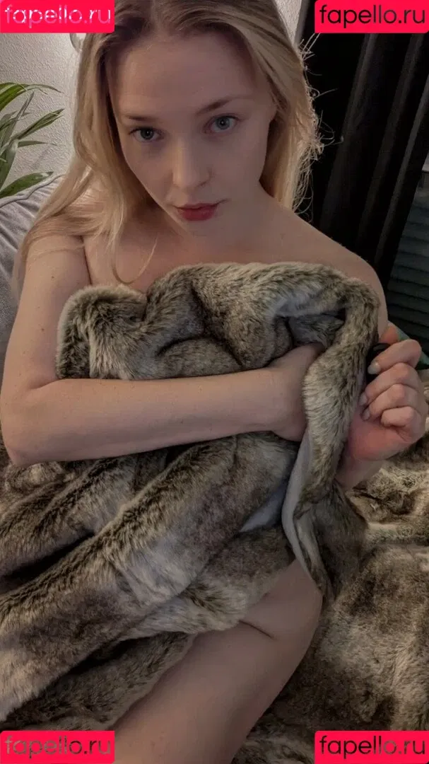 neevi / neevi_twitch / neevilicious / neeviliciouz Onlyfans Photo Gallery 