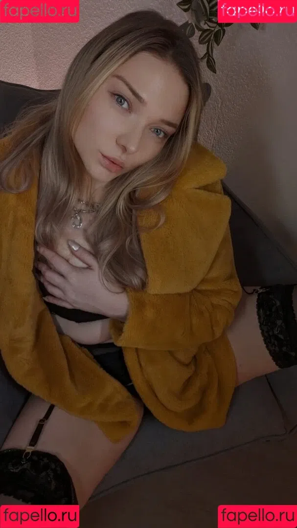 neevi / neevi_twitch / neevilicious / neeviliciouz Onlyfans Photo Gallery 