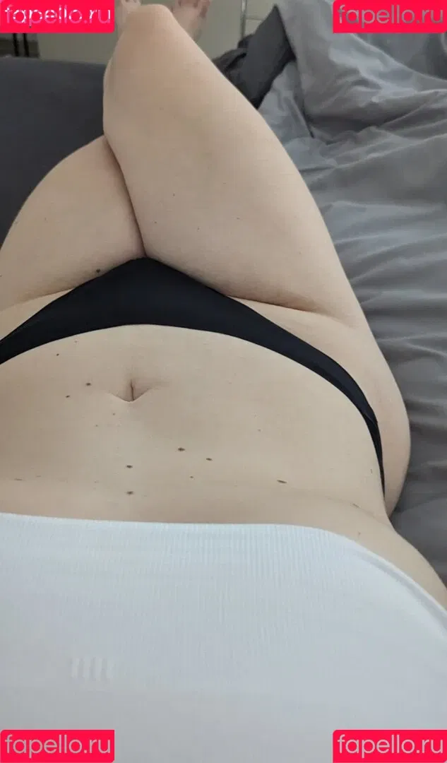 neevi / neevi_twitch / neevilicious / neeviliciouz Onlyfans Photo Gallery 