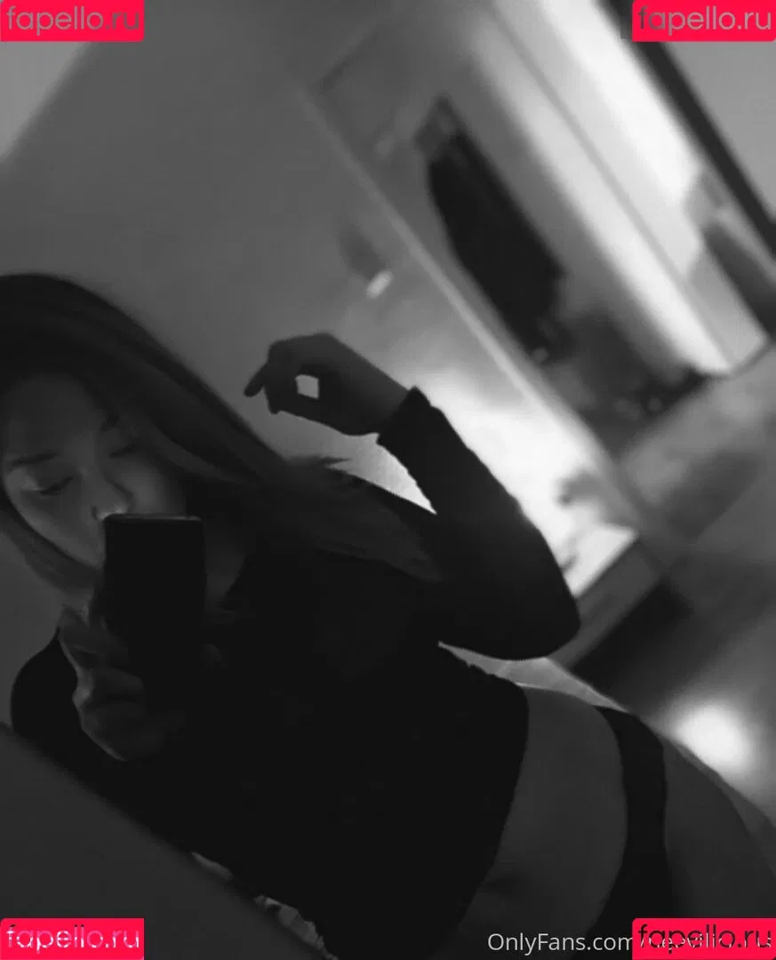 neevi / neevi_twitch / neevilicious / neeviliciouz Onlyfans Photo Gallery 