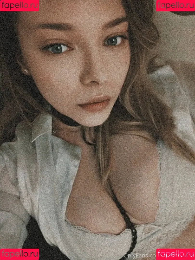 neevi / neevi_twitch / neevilicious / neeviliciouz Onlyfans Photo Gallery 