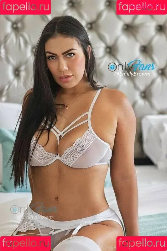 Emilybrowm / emillybrowm / emilyr_brown / https: Onlyfans Photo Gallery 