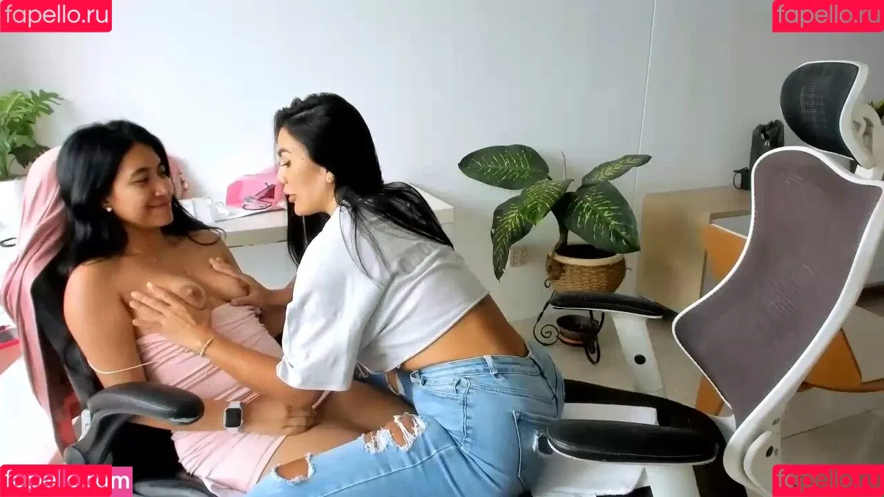 Emilybrowm / emillybrowm / emilyr_brown / https: Onlyfans Photo Gallery 