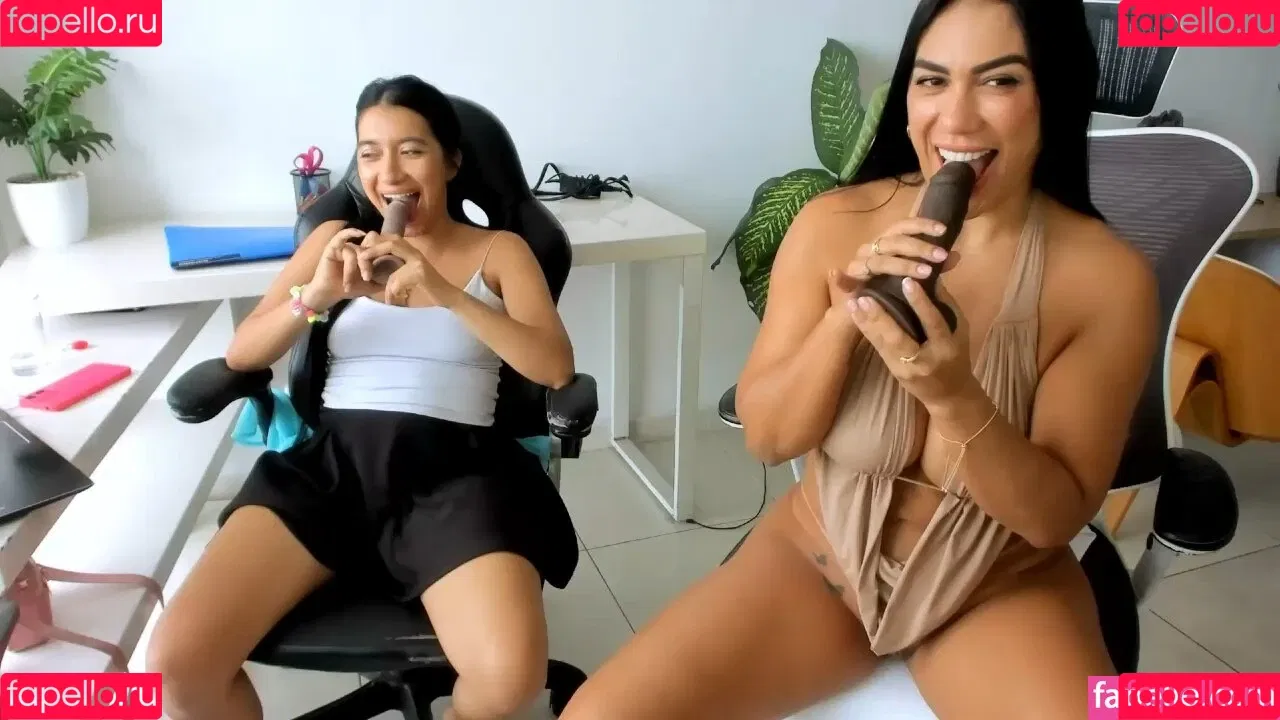 Emilybrowm / emillybrowm / emilyr_brown / https: Onlyfans Photo Gallery 