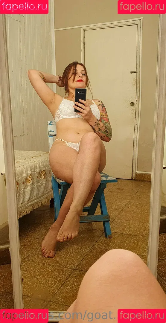 goat.redhead / thegingerfarmgirl Onlyfans Photo Gallery 