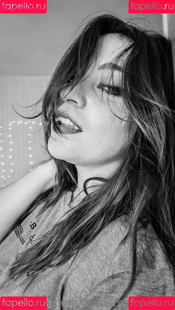 goat.redhead / thegingerfarmgirl Onlyfans Photo Gallery 