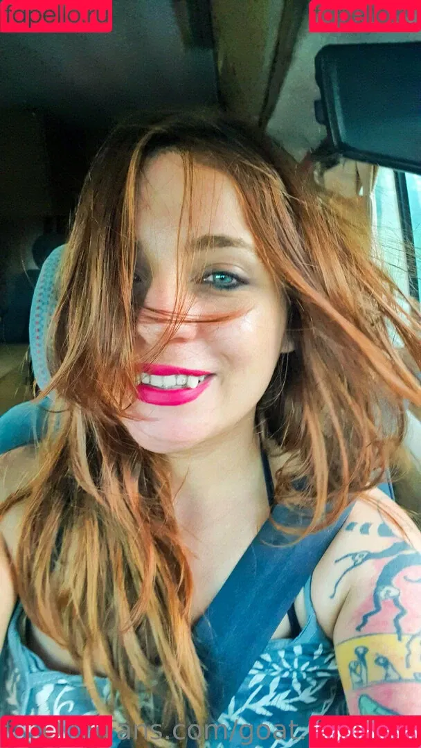 goat.redhead / thegingerfarmgirl Onlyfans Photo Gallery 