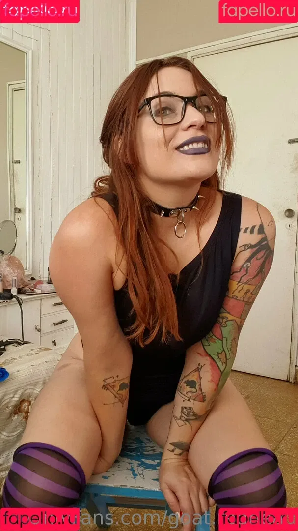 goat.redhead / thegingerfarmgirl Onlyfans Photo Gallery 