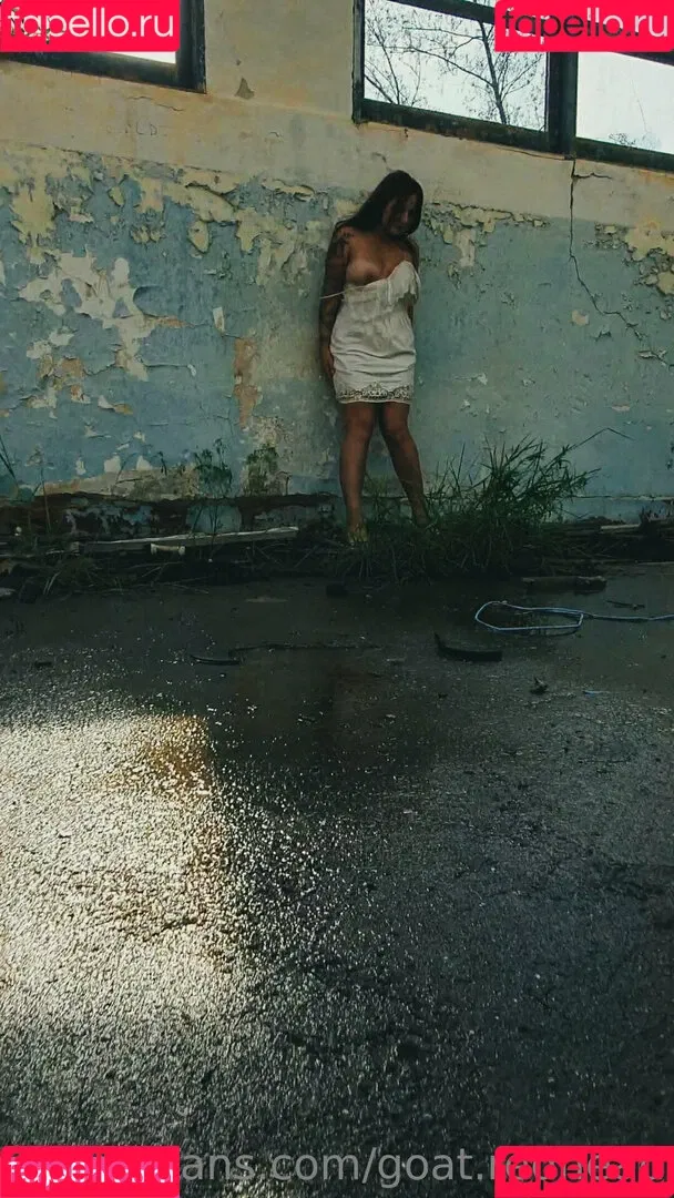 goat.redhead / thegingerfarmgirl Onlyfans Photo Gallery 