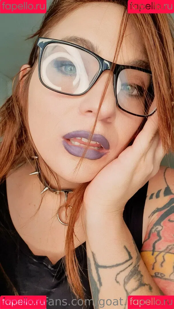 goat.redhead / thegingerfarmgirl Onlyfans Photo Gallery 