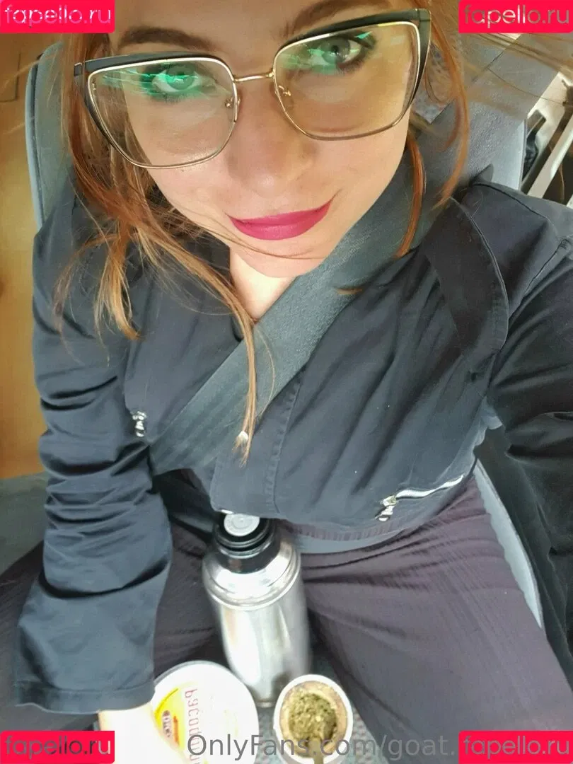 goat.redhead / thegingerfarmgirl Onlyfans Photo Gallery 