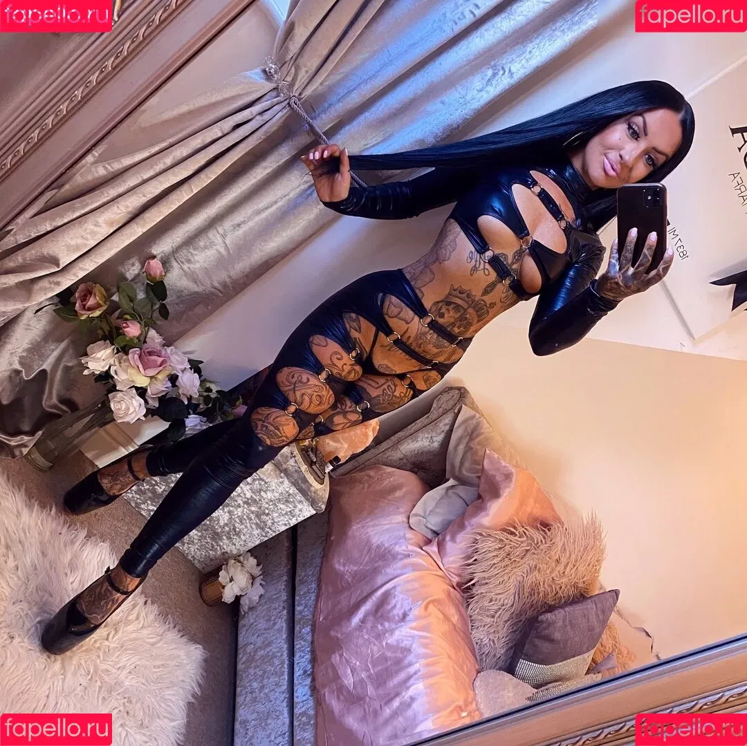 Tia Mendez / tiamendezofficial Onlyfans Photo Gallery 