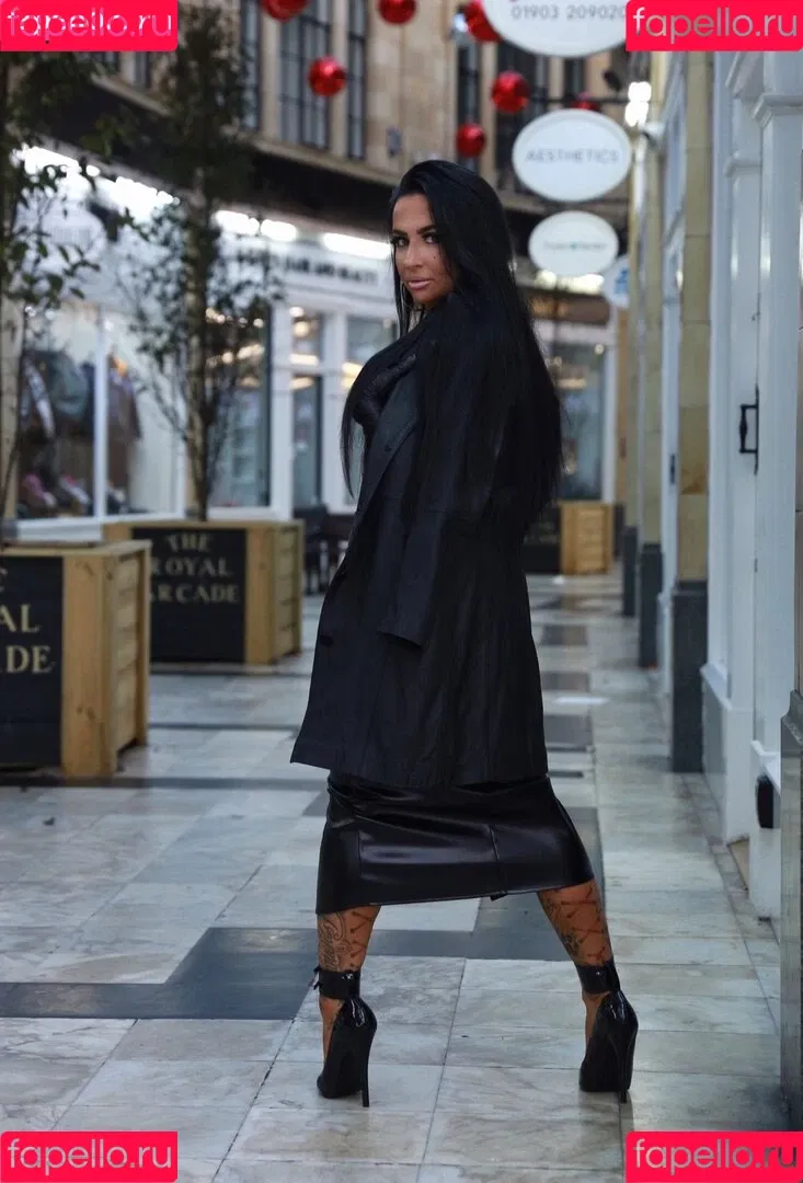 Tia Mendez / tiamendezofficial Onlyfans Photo Gallery 