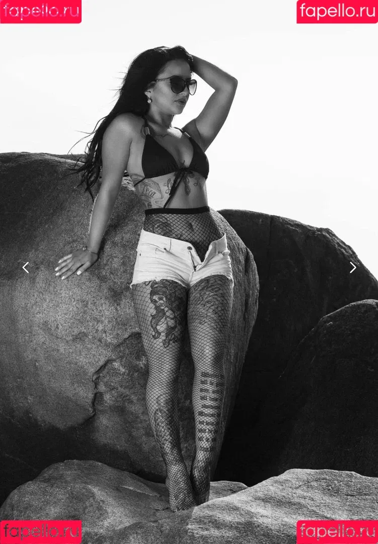 Tia Mendez / tiamendezofficial Onlyfans Photo Gallery 