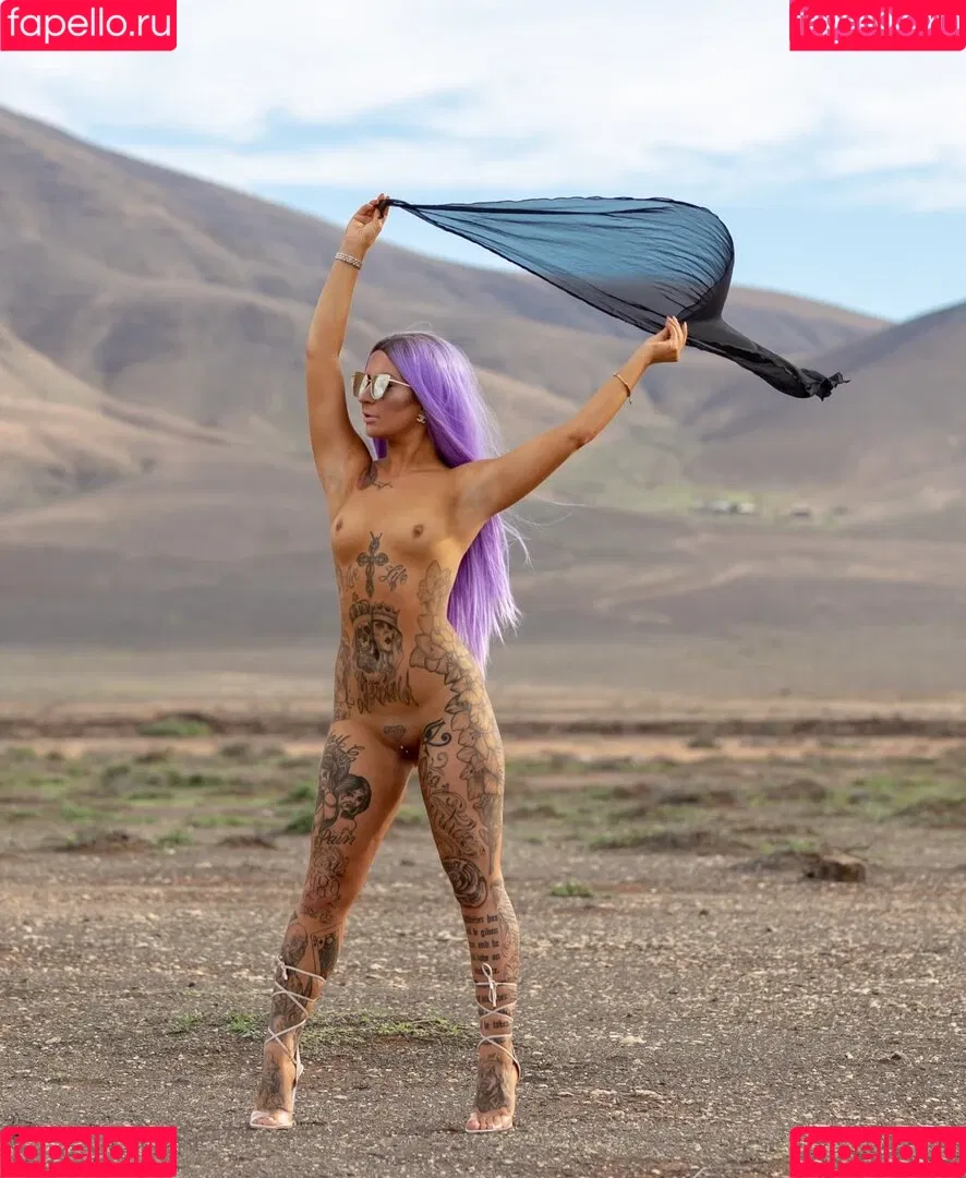 Tia Mendez / tiamendezofficial Onlyfans Photo Gallery 