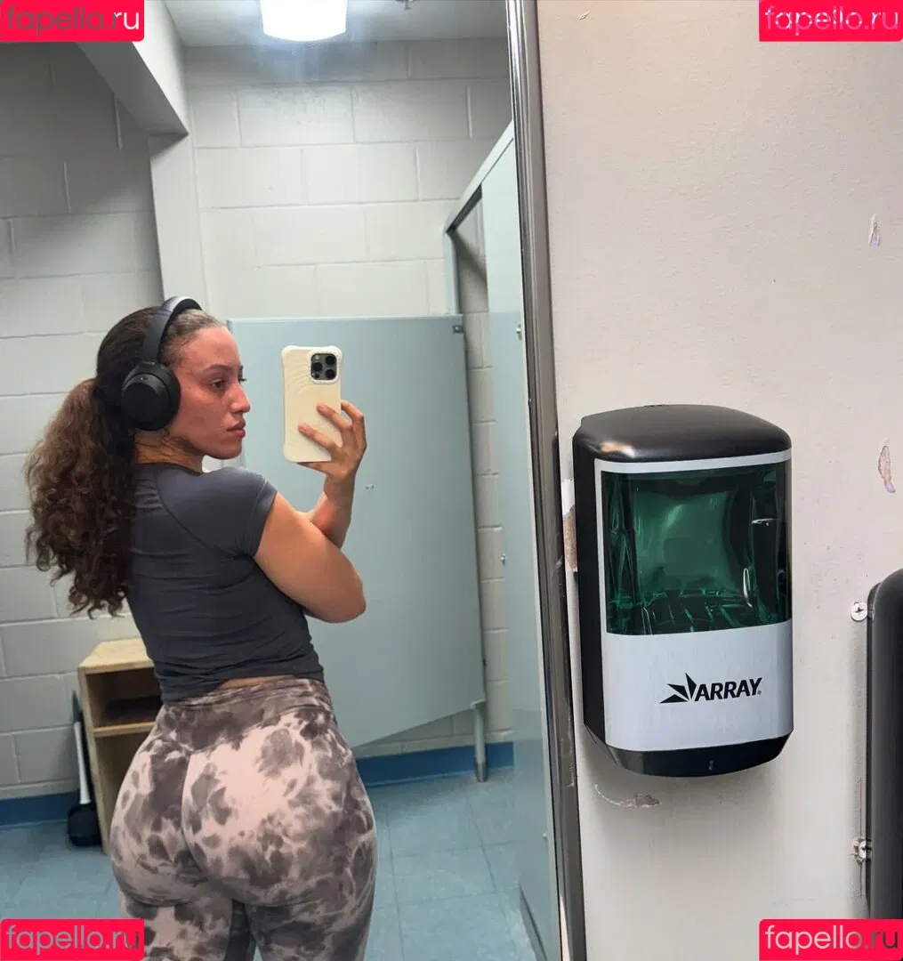 Kaliegh Robinson / kalieghhn / xoknicole Onlyfans Photo Gallery 