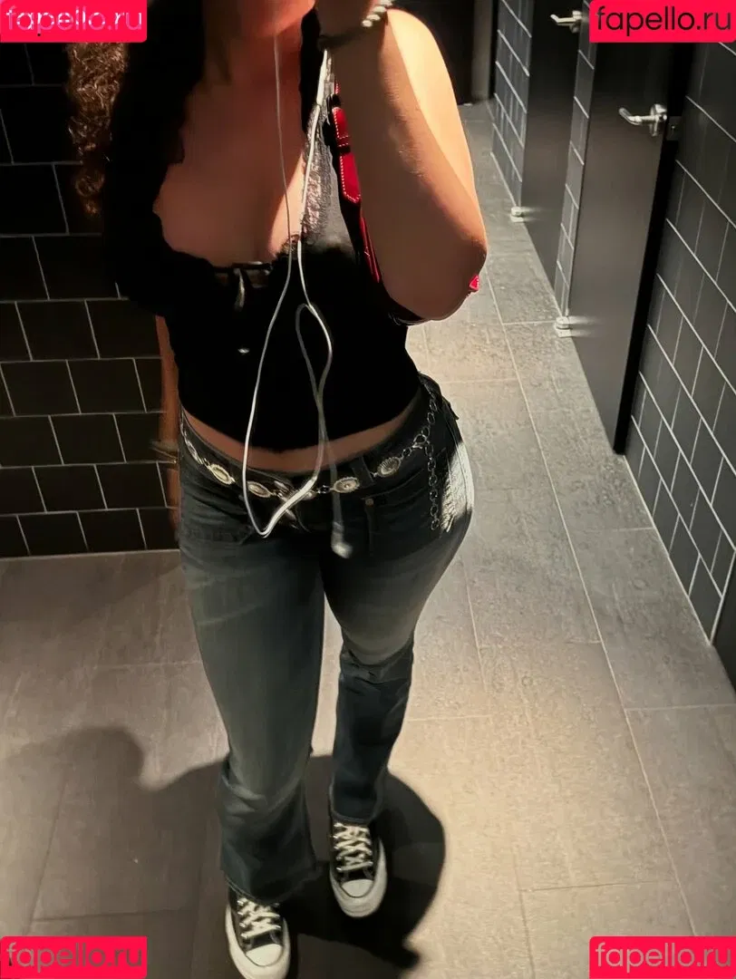 Kaliegh Robinson / kalieghhn / xoknicole Onlyfans Photo Gallery 