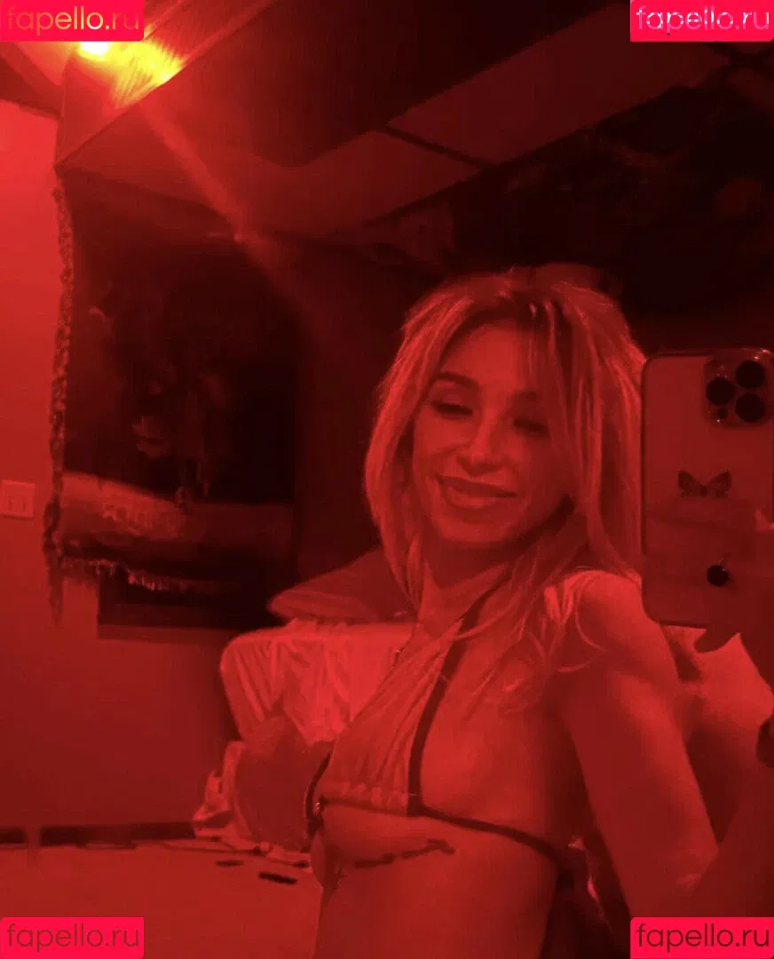 Ali / Allliieee333 / aliaremyinitials Onlyfans Photo Gallery 