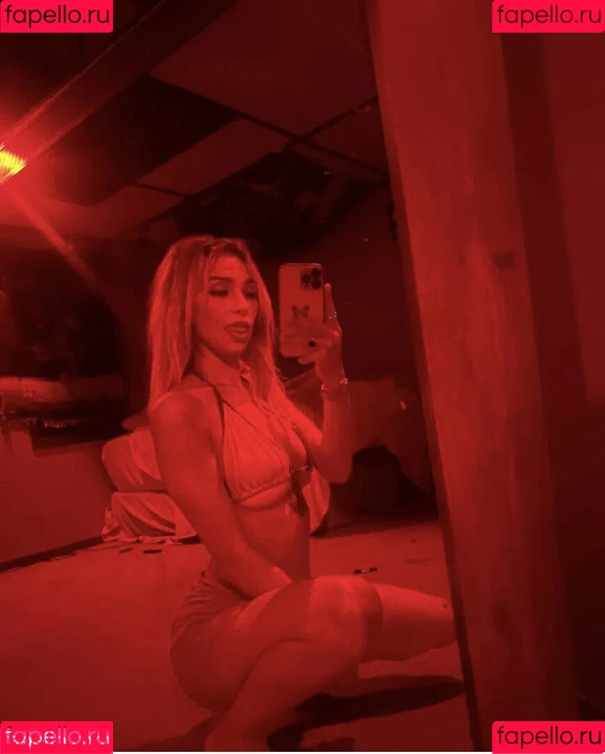 Ali / Allliieee333 / aliaremyinitials Onlyfans Photo Gallery 