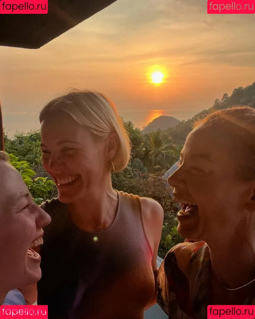 Michelle Monaghan / michellemonaghan / realmonaghan Onlyfans Photo Gallery 