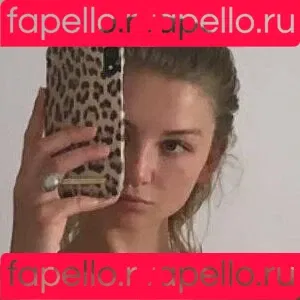 Juleslw / Julia Wulf Onlyfans Photo Gallery 