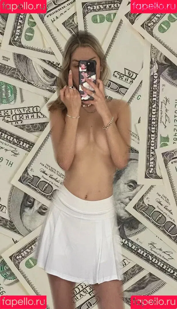 Juleslw / Julia Wulf Onlyfans Photo Gallery 