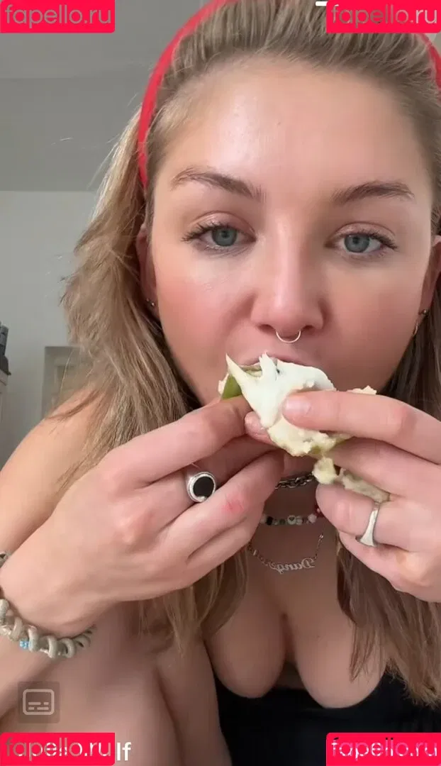 Juleslw / Julia Wulf Onlyfans Photo Gallery 