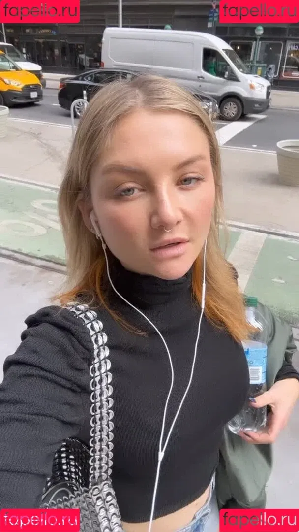 Juleslw / Julia Wulf Onlyfans Photo Gallery 