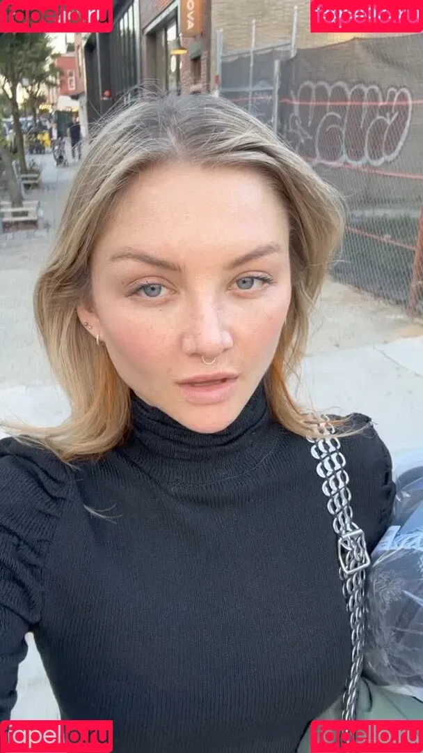 Juleslw / Julia Wulf Onlyfans Photo Gallery 