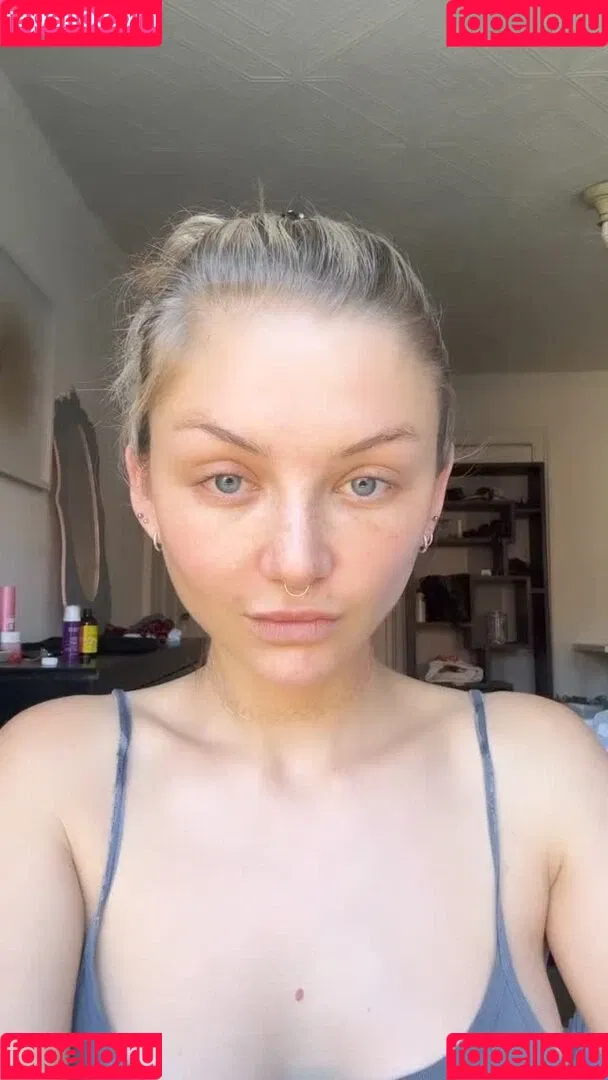 Juleslw / Julia Wulf Onlyfans Photo Gallery 