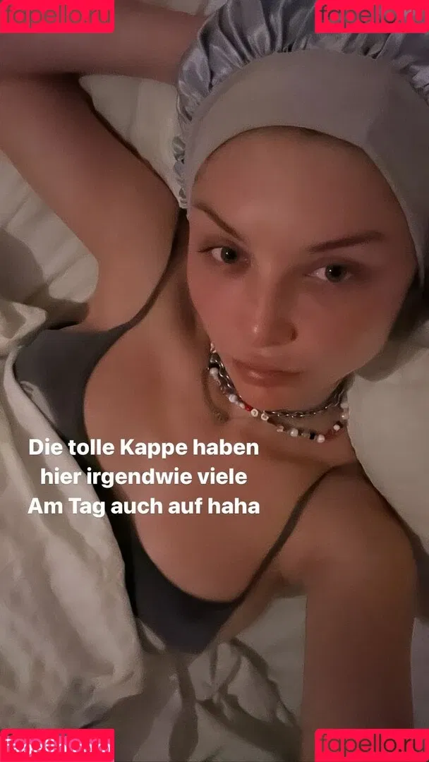 Juleslw / Julia Wulf Onlyfans Photo Gallery 