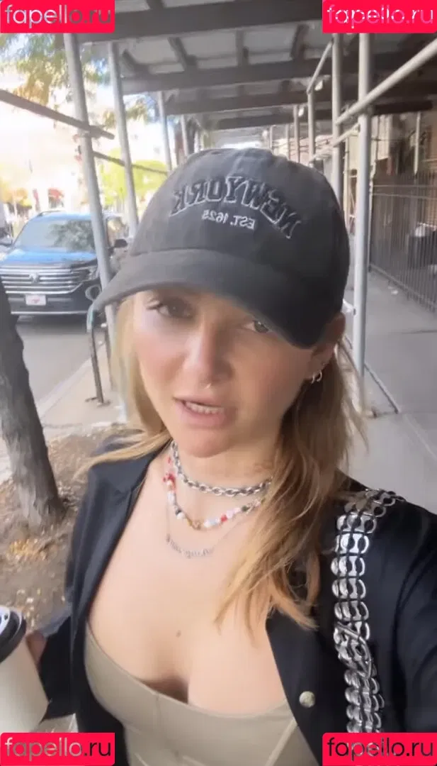 Juleslw / Julia Wulf Onlyfans Photo Gallery 