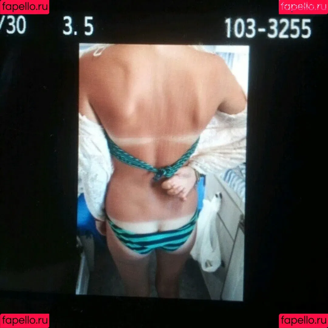 Juleslw / Julia Wulf Onlyfans Photo Gallery 