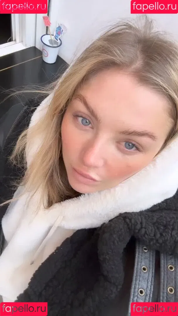 Juleslw / Julia Wulf Onlyfans Photo Gallery 