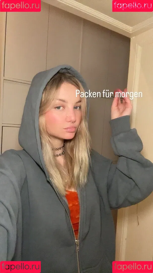 Juleslw / Julia Wulf Onlyfans Photo Gallery 