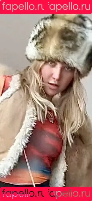 Juleslw / Julia Wulf Onlyfans Photo Gallery 