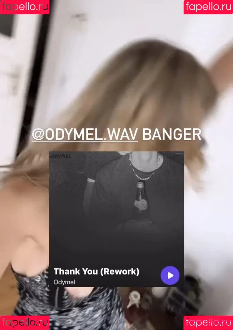 Juleslw / Julia Wulf Onlyfans Photo Gallery 