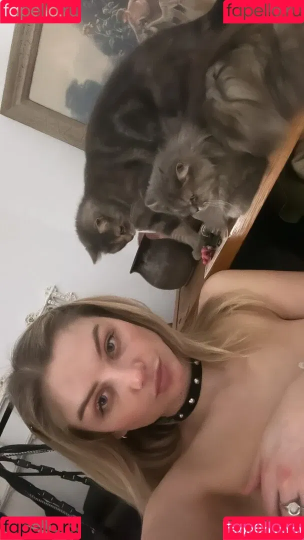 Juleslw / Julia Wulf Onlyfans Photo Gallery 