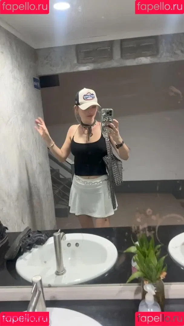 Juleslw / Julia Wulf Onlyfans Photo Gallery 