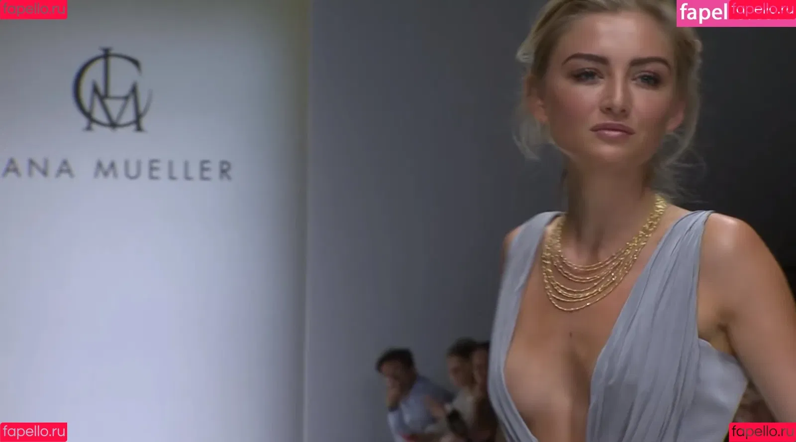 Juleslw / Julia Wulf Onlyfans Photo Gallery 