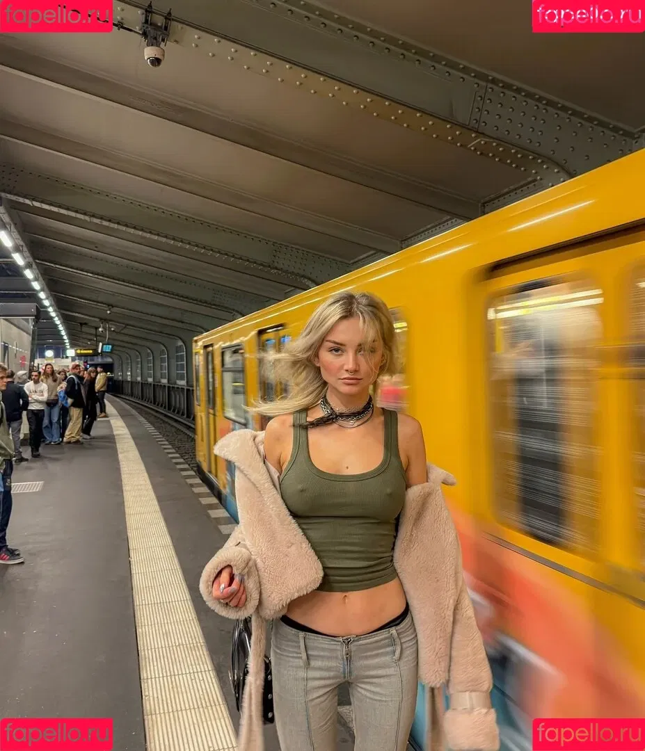 Juleslw / Julia Wulf Onlyfans Photo Gallery 