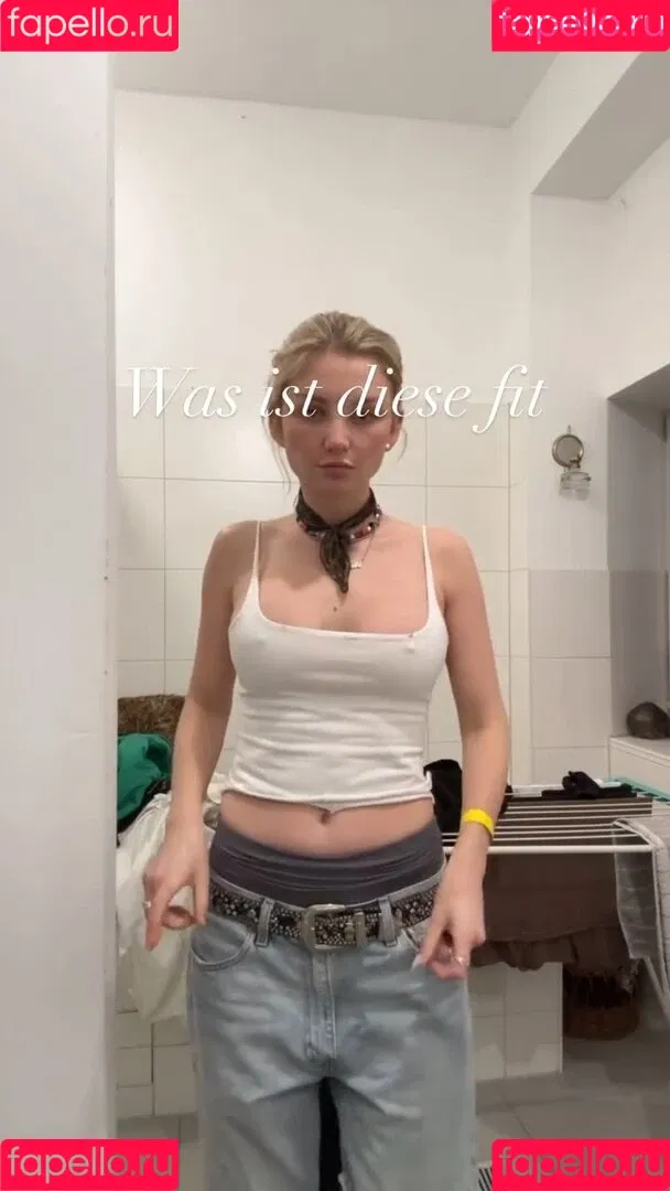 Juleslw / Julia Wulf Onlyfans Photo Gallery 