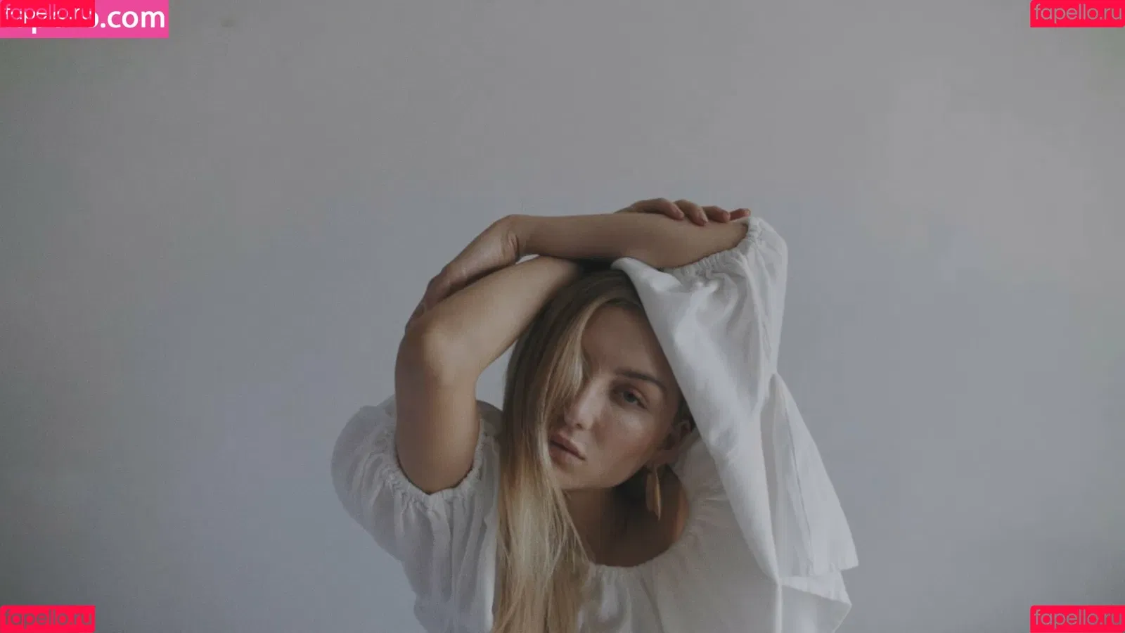 Juleslw / Julia Wulf Onlyfans Photo Gallery 