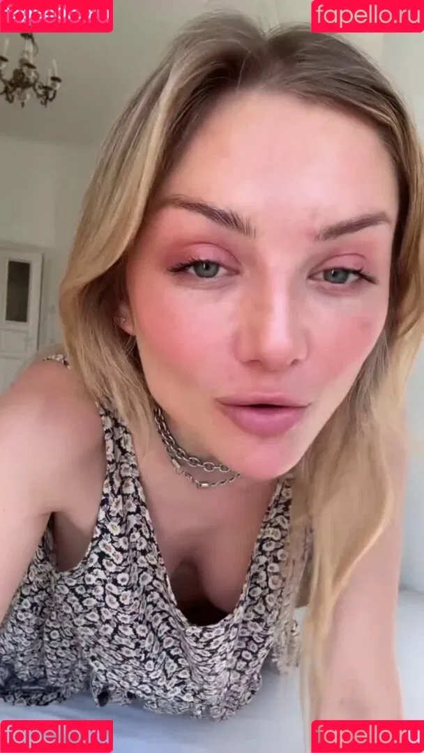 Juleslw / Julia Wulf Onlyfans Photo Gallery 